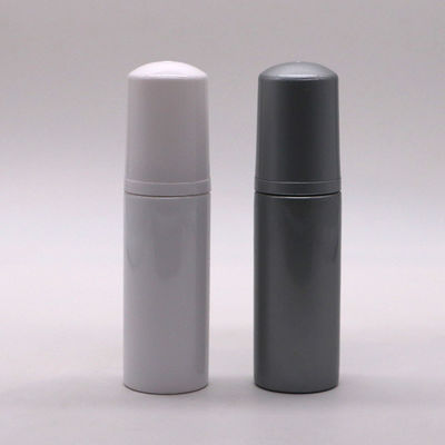 Botellas de espuma de plástico blanco Bomba para limpiador facial PET Botella de dispensador de espuma de mousse