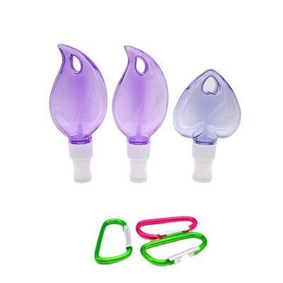 Botella de pulverización de plástico en forma de corazón / hoja PET con collar de llavero colgante Material PET
