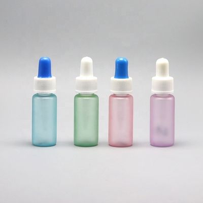 Botella de gotero de plástico PET de forma redonda de 15 ml con tapa de gotero personalizada de grado médico.