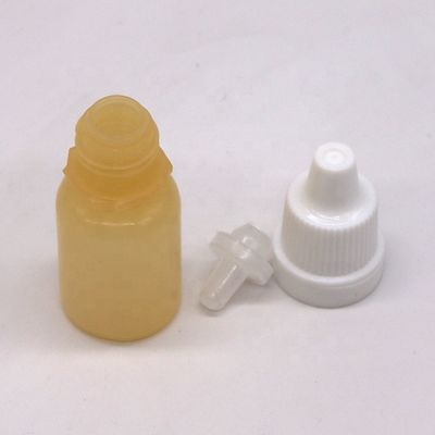 Botella de goteo de líquido para ojos blancos vacíos comprimibles de plástico LDPE con tapas a prueba de alteraciones 10 ml