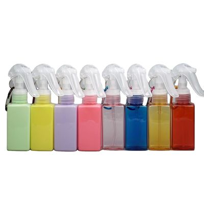 Impresión en pantalla Botella de pulverización de gatillo de forma cuadrada de 100 ml con gancho mental portátil