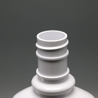 Botella de enjuague bucal de plástico PET de cuello largo de color blanco con capacidad de 250 ml e impresión en pantalla